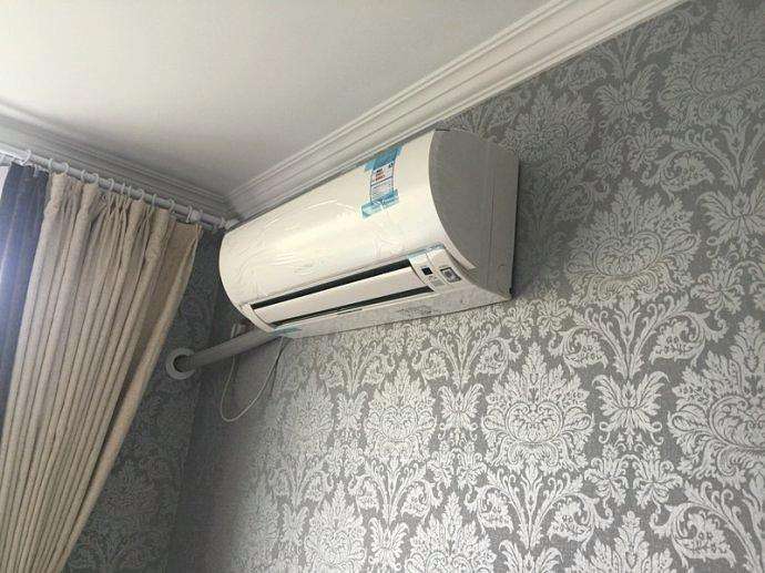 打开空调有臭味怎么消除