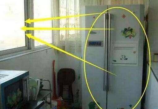 阳台上放冰箱好吗