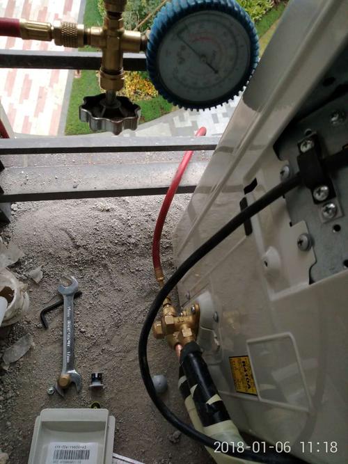 空调外机的冷凝器是什么