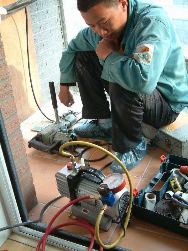 空调为什么需要抽真空