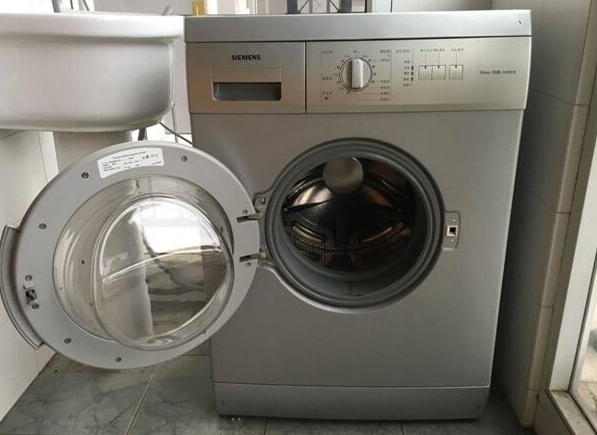 洗衣机不脱水需要多少维修费(洗衣机脱水就跳闸维修费)