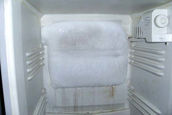 风冷无霜冰箱最下层结冰的解决方法,下次就会解决了