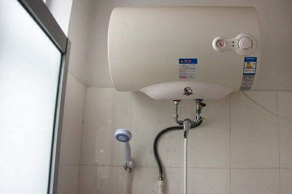 储水式电热水器哪个牌子好质量好又安全耐用又实惠,制冷还是制热？
