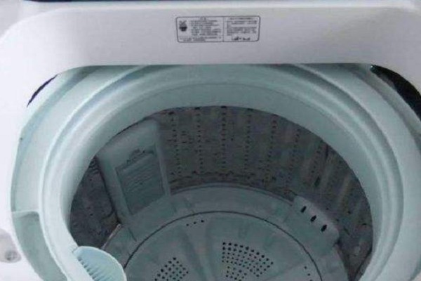 半自动洗衣机甩干桶转动无力,考虑这几个方面出问题了