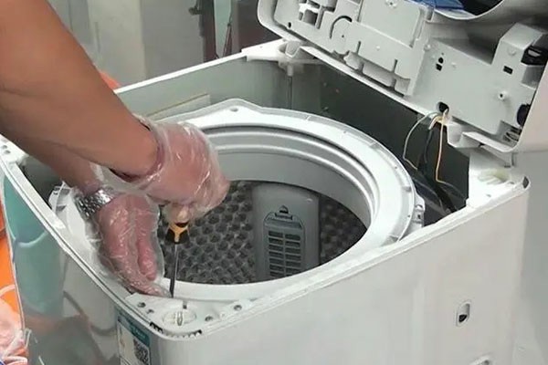 小天鹅洗衣机显示e3怎么解决,分情况来处理解决